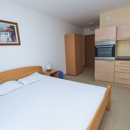 Apartments Mtv Petrovac Екстериор снимка