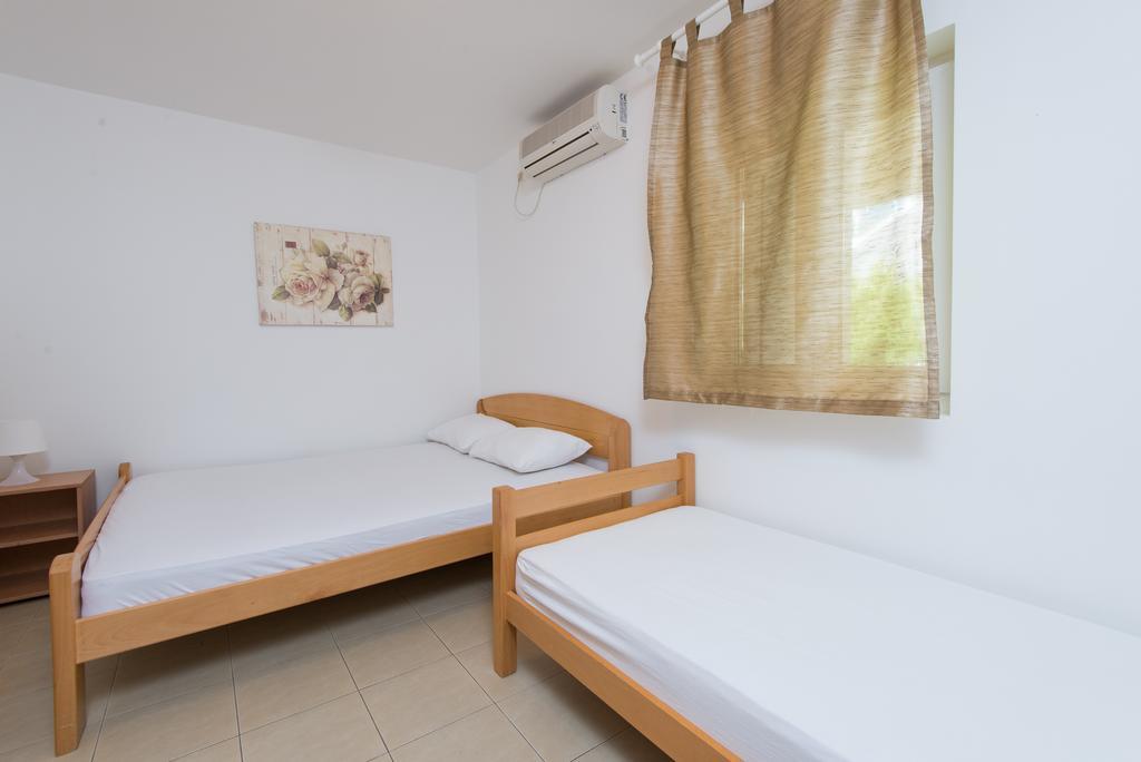 Apartments Mtv Petrovac Екстериор снимка