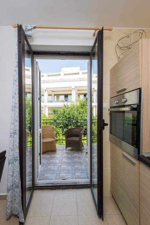 Apartments Mtv Petrovac Екстериор снимка
